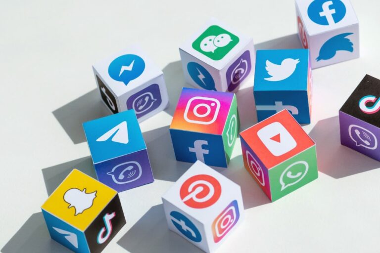 Blog 3 social media banner blog